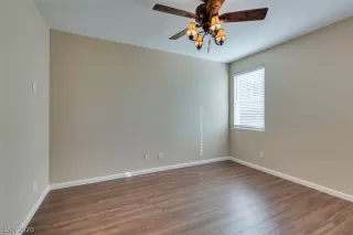 Photo #3: 2228788 Listing