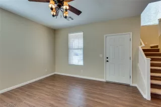 Photo #5: 2228788 Listing