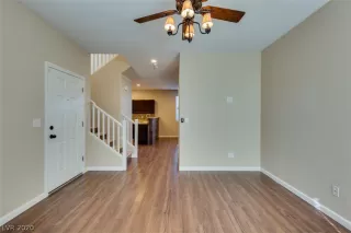 Photo #6: 2228788 Listing