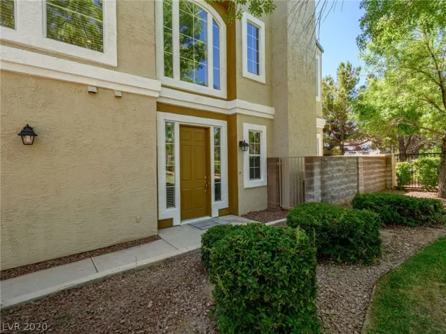 MLS: 2228789 Condo For Sale