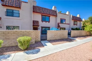 Photo #1: 2228828 Listing