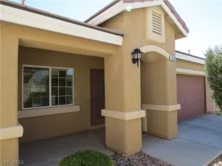 Photo #1: 2229002 Listing