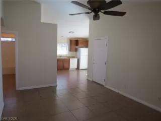 Photo #3: 2229002 Listing