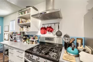 Photo #3: 2229142 Listing