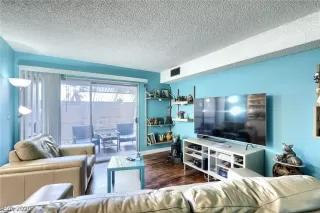 Photo #5: 2229142 Listing