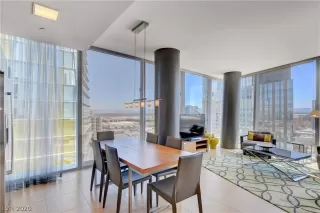 Photo #4: 2229165 Listing