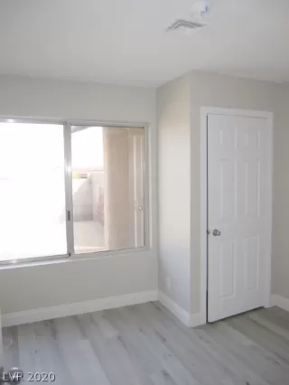 Photo #6: 2229174 Listing