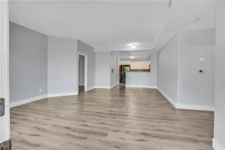 Photo #4: 2229191 Listing 