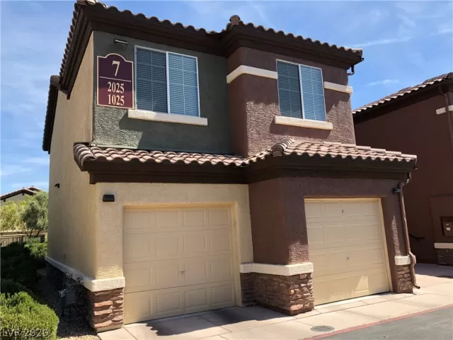 MLS: 2229193 Condo For Sale