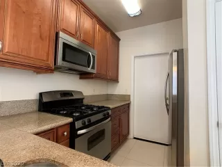 Photo #2: 2229252 Listing 