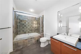 Photo #6: 2229273 Listing