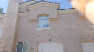 Photo #2: 2229276 Listing