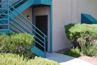 Photo #2: 2229287 Listing