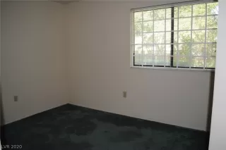 Photo #6: 2229287 Listing