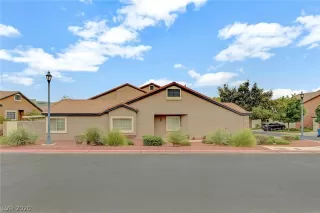 Photo #3: 2229304 Listing