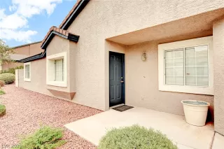 Photo #4: 2229304 Listing