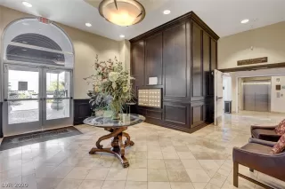 Photo #1: 2229313 Listing 