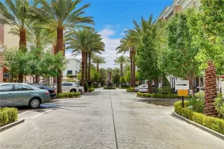 Photo #2: 2229313 Listing 