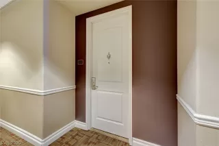 Photo #3: 2229313 Listing 