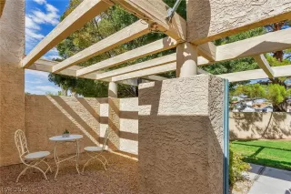 Photo #3: 2229340 Listing 