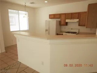 Photo #6: 2229360 Listing 