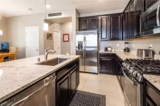 Photo #4: 2229362 Listing