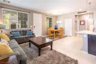 Photo #6: 2229362 Listing