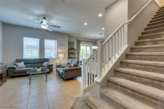 Photo #3: 2229395 Listing 