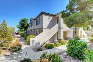 Photo #1: 2229399 Listing 