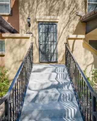 Photo #1: 2229401 Listing