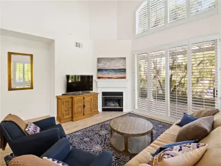 Photo #3: 2229425 Listing 