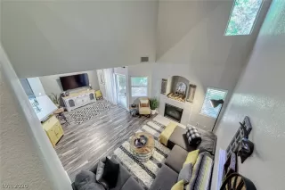 Photo #2: 2229456 Listing