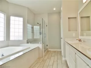 Photo #1: 2229473 Listing 