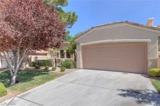 Photo #2: 2229479 Listing