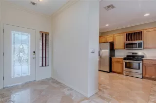 Photo #6: 2229479 Listing
