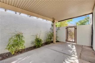 Photo #4: 2229519 Listing 