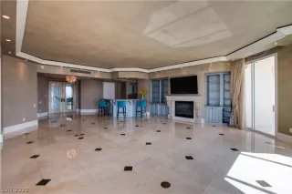 Photo #2: 2229593 Listing 