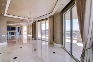 Photo #3: 2229593 Listing 