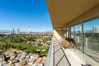 Photo #2: 2229628 Listing