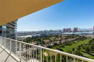 Photo #4: 2229628 Listing