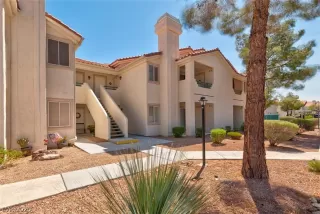 Photo #1: 2229701 Listing