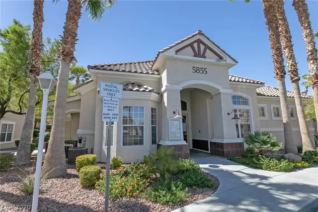 MLS: 2229703 Condo For Sale