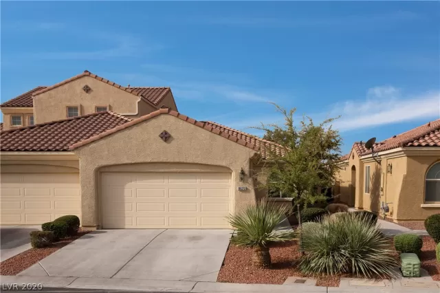 MLS: 2229711 Condo For Sale