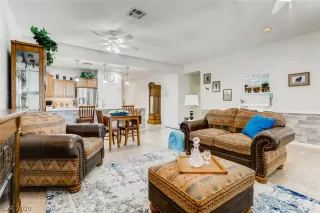 Photo #5: 2229766 Listing 