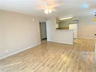 Photo #2: 2229777 Listing 