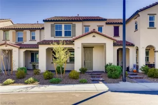 Photo #1: 2229783 Listing