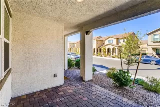 Photo #4: 2229783 Listing