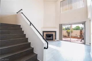 Photo #4: 2229798 Listing 