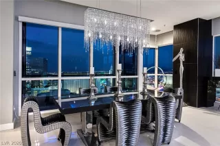 Photo #6: 2229864 Listing