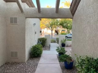 Photo #2: 2229865 Listing 